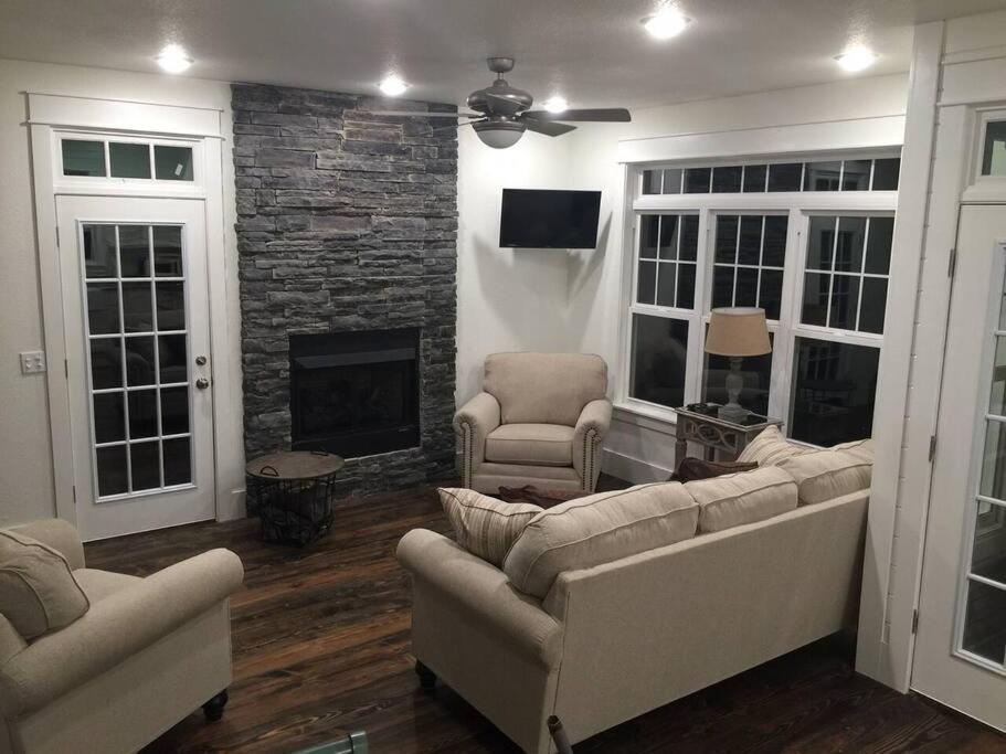 Mena Primrose Cottage - Private Lake, Hot Tub, Atv Trails מראה חיצוני תמונה
